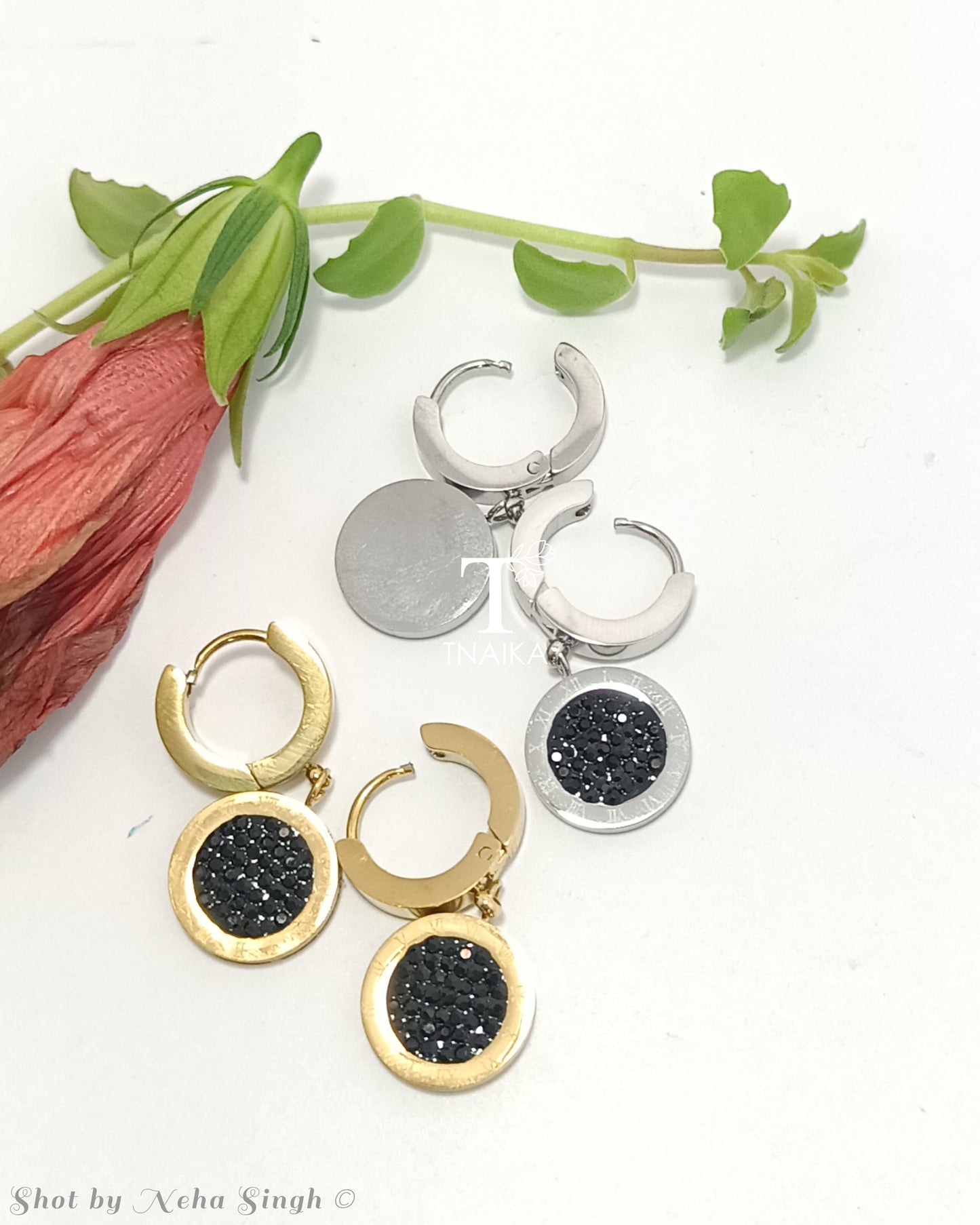 interlinked hoop earrings, linked hoop earrings, double hoop earrings, stainless steel hoops, anti tarnish earrings, lightweight hoop earrings, daily wear hoops, women’s fashion earrings, modern hoop earrings, elegant hoop earrings, trendy jewelry, minimalist hoop earrings, durable earrings, waterproof earrings, rustproof hoop earrings, stylish linked hoops, fashion accessories, best hoop earrings, classic hoop earrings, nickel-free earrings, hypoallergenic earrings,