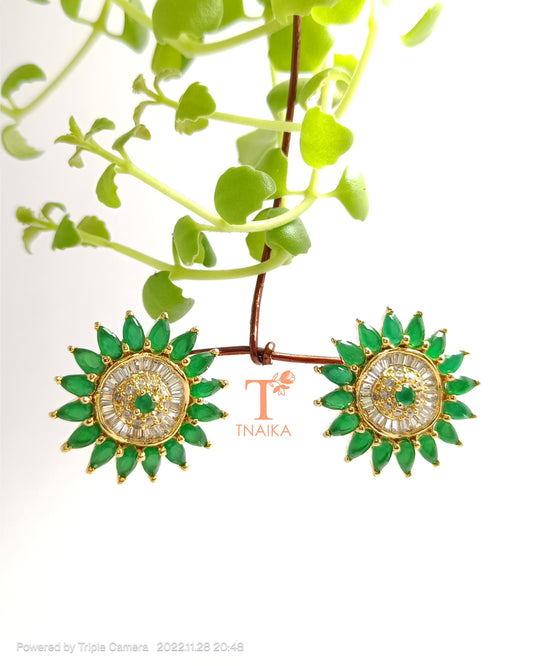 trending jewelry popular jewelry styles must-have jewelry pieces statement jewelry trends celebrity jewelry looks runway jewelry trends latest oxidised jewelry latest collection of artificial jewelry near me