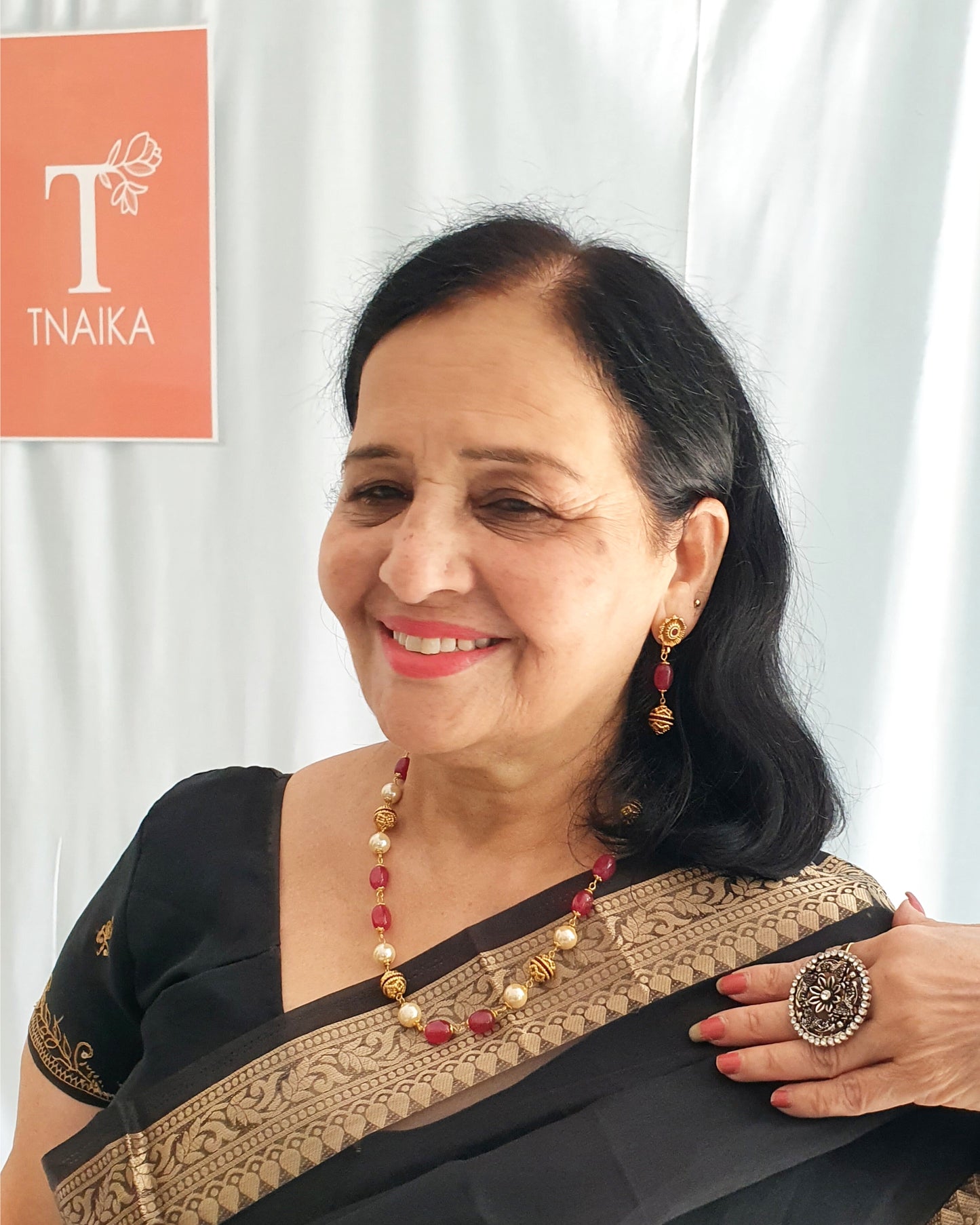 Gold finish necklace golden colour jewelry long necklace gold finish jewelry golden color earrings gold jewelry for wedding festival jewelry where to buy gold finish jewelry jewelry for night events best affordable gold fiish jewelry near me