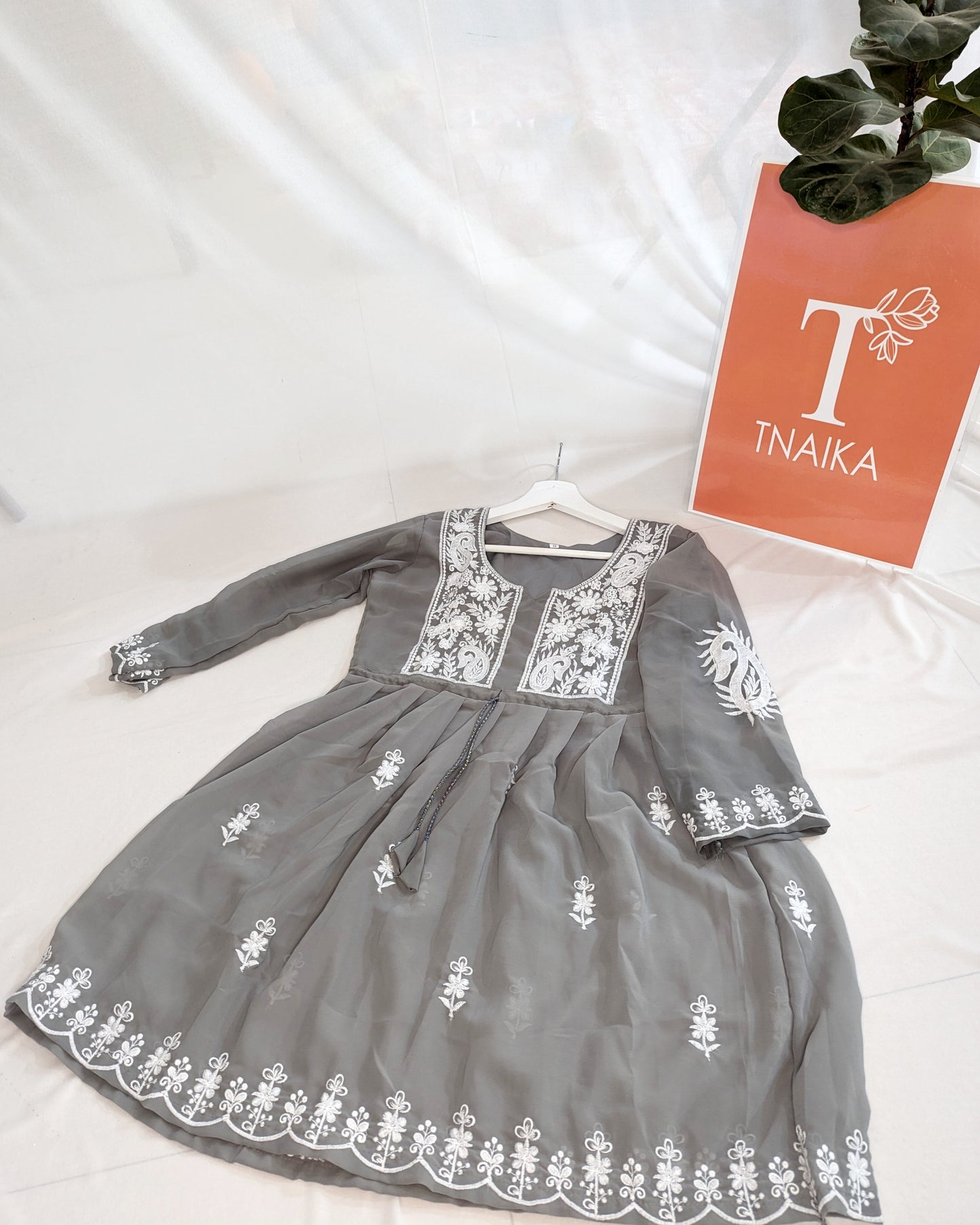 Formal shirt Dress shirt Women's formal shirt Cotton dress shirt Silk dress shirt Linen dress shirt Slim fit dress shirt Tuxedo shirt Wingtip collar shirt Wrinkle-free dress shirt Easy care dress shirt Breathable formal shirt Where to buy a white formal shirt Affordable formal shirts online white shirt online georgette tops chikankari tops