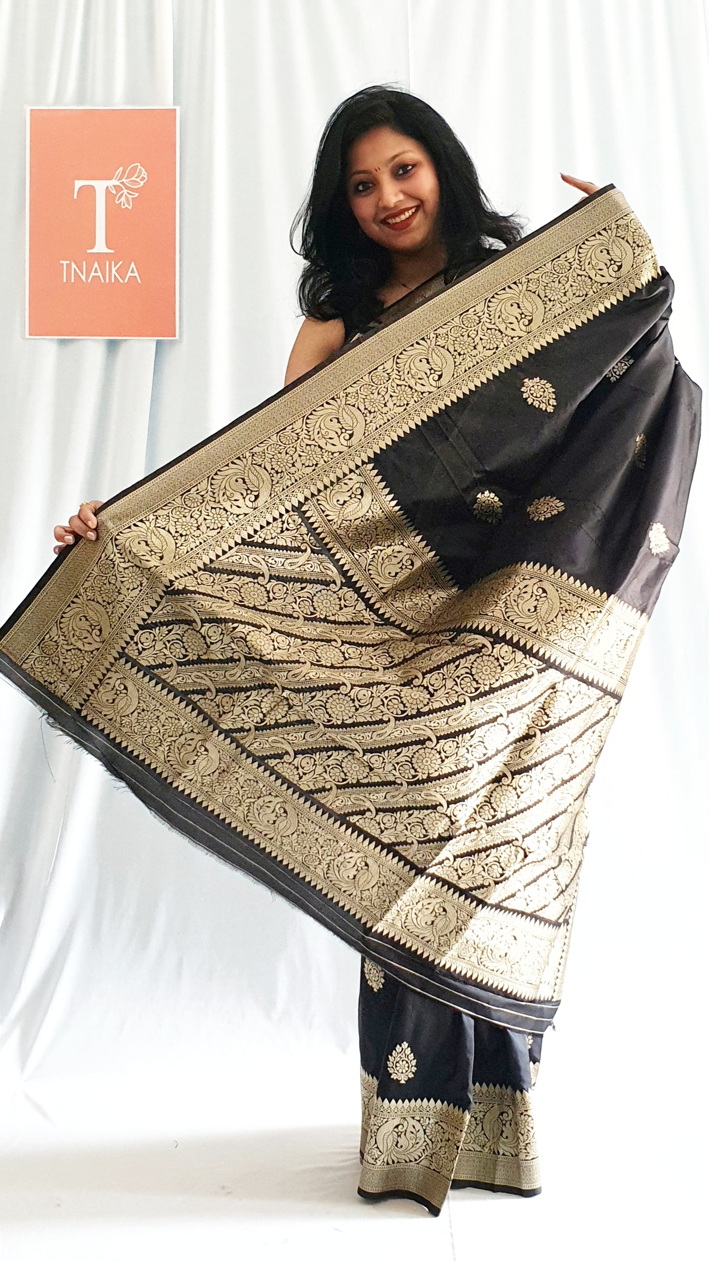 Golden Noir Silk Saree