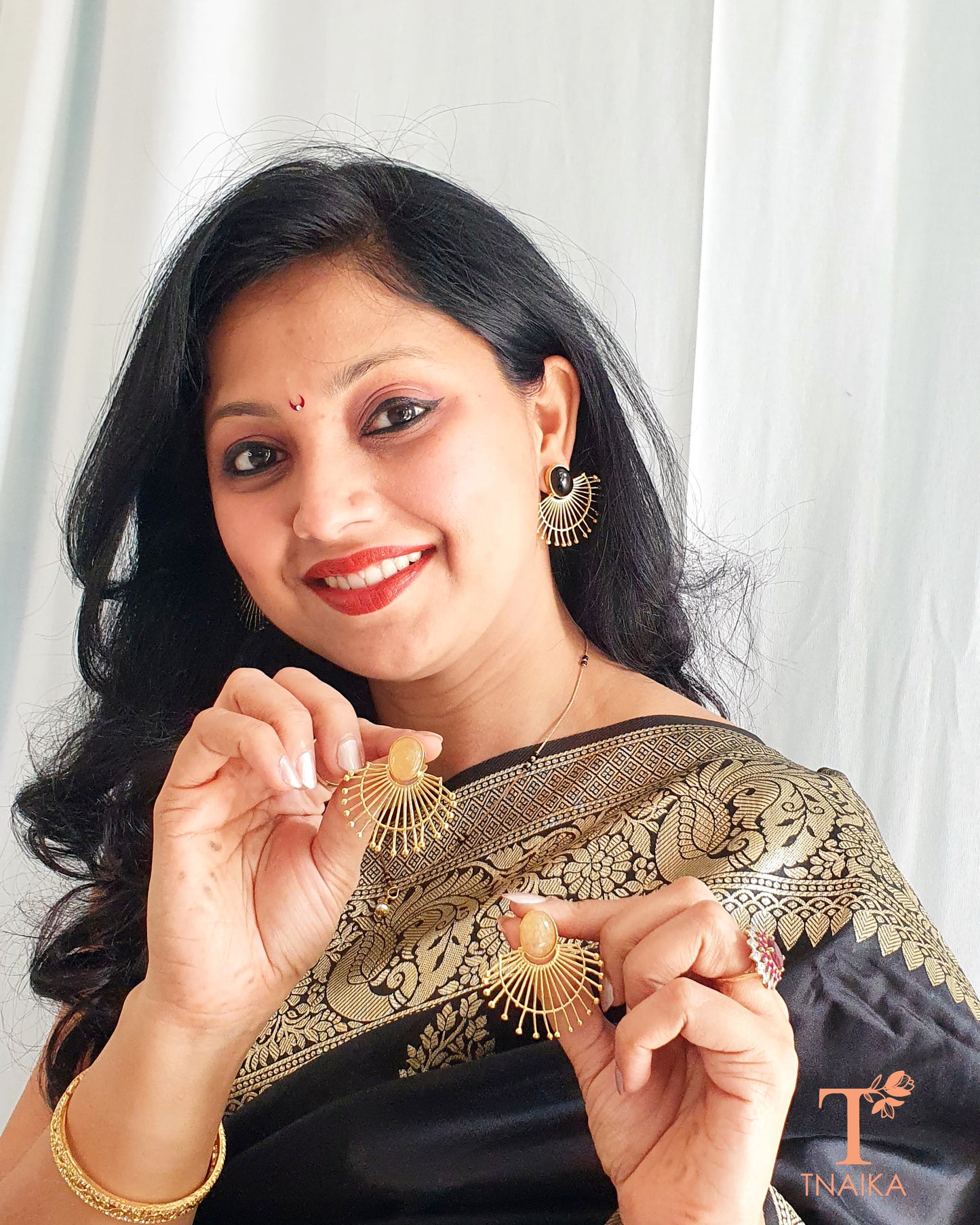 Gold finish necklace golden colour jewelry long necklace gold finish jewelry golden color earrings gold jewelry for wedding festival jewelry where to buy gold finish jewelry jewelry for night events best affordable gold fiish jewelry near me golden danglers