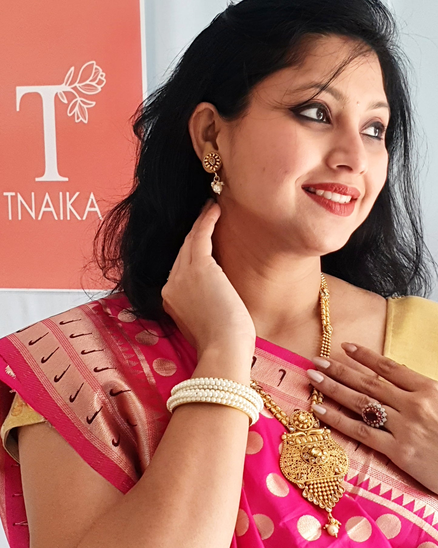 Golden necklace
Buy golden necklace online
Gold necklace for women
Elegant golden necklace
Designer gold necklace
Traditional golden necklace
Gold chain necklace
Golden pendant necklace
Gold statement necklace
Gold jewelry necklace
Simple golden necklace
Gold necklace set
Luxury golden necklace
Gold necklace for special occasions
Handcrafted gold necklace