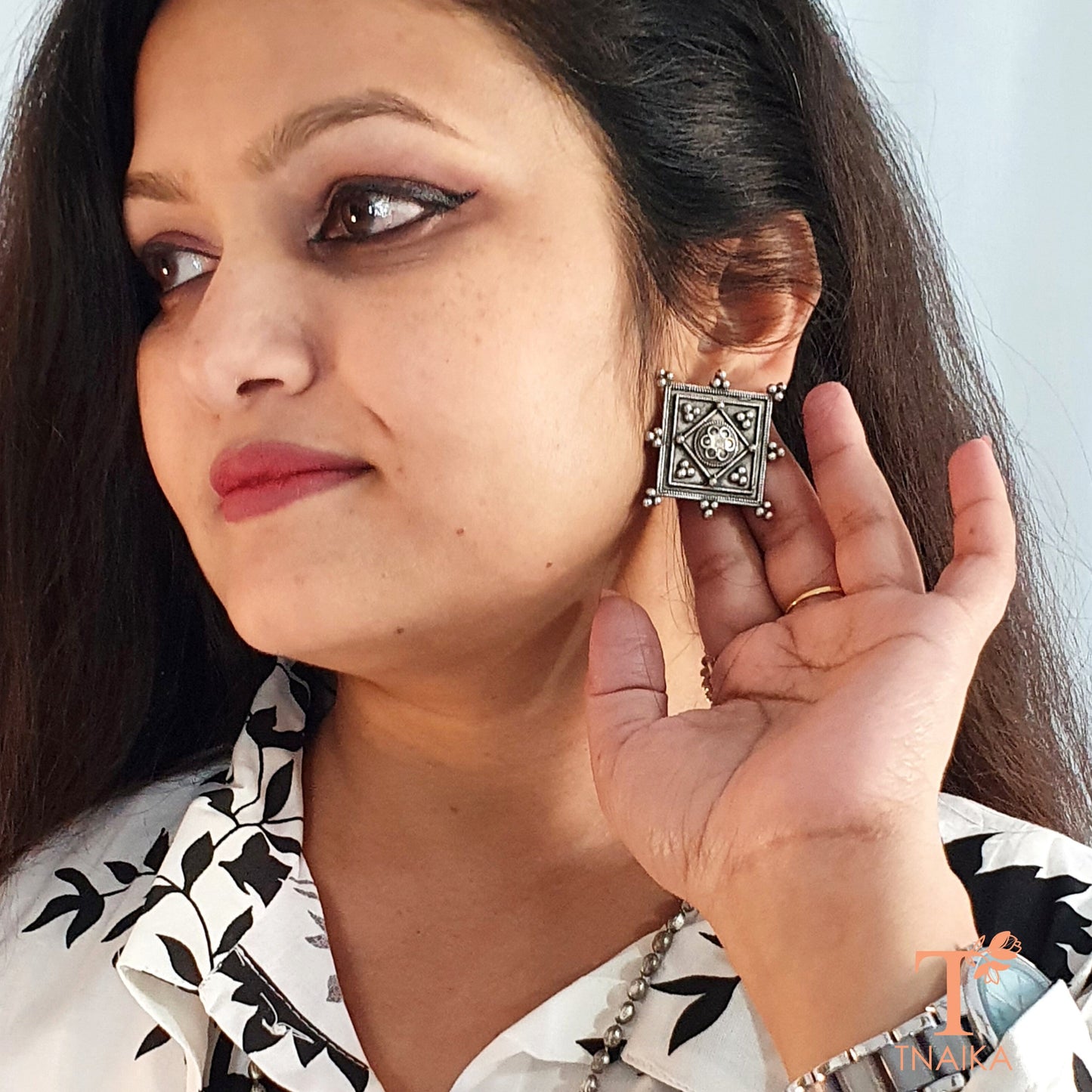 Oxidized stud earrings
Antique oxidized stud earrings
Silver oxidized stud earrings
Traditional oxidized stud earrings
Designer oxidized studs
Handmade oxidized stud earrings
Ethnic oxidized stud earrings
Oxidized studs for women
Tribal oxidized stud earrings
Statement oxidized stud earrings
Oxidized metal stud earrings
Small oxidized stud earrings
Bohemian oxidized studs
Oxidized earrings for casual wear
Vintage oxidized stud earrings