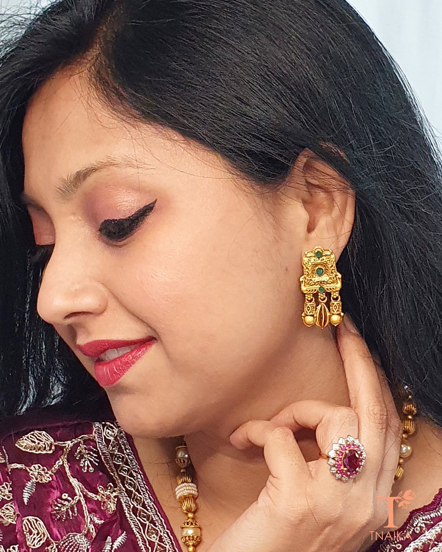 gold finish necklace statement necklace oxidised necklace set ad necklace set silver necklace set pearl necklace matar mala moti mala long necklace best necklace collection near me best shop to buy necklace online festive necklace collection pendant chain necklace kundan necklace pearl necklace formal necklace