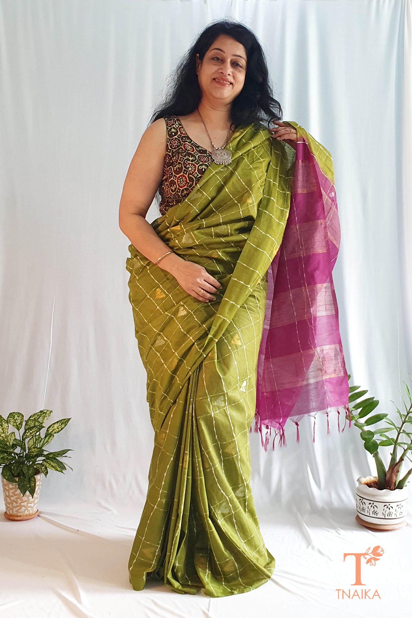 buy soft silk sarees online comfortable silk saree handloom soft silk saree organic silk saree lightweight silk saree breathable silk saree drape-friendly silk saree luxurious soft silk saree printed soft silk saree embroidered soft silk saree where to buy buttery soft silk sarees latest collection of soft silk sarees with floral prints designer soft silk saree pure silk saree where to buy best silk sarees online where to buy flowy silk sarees