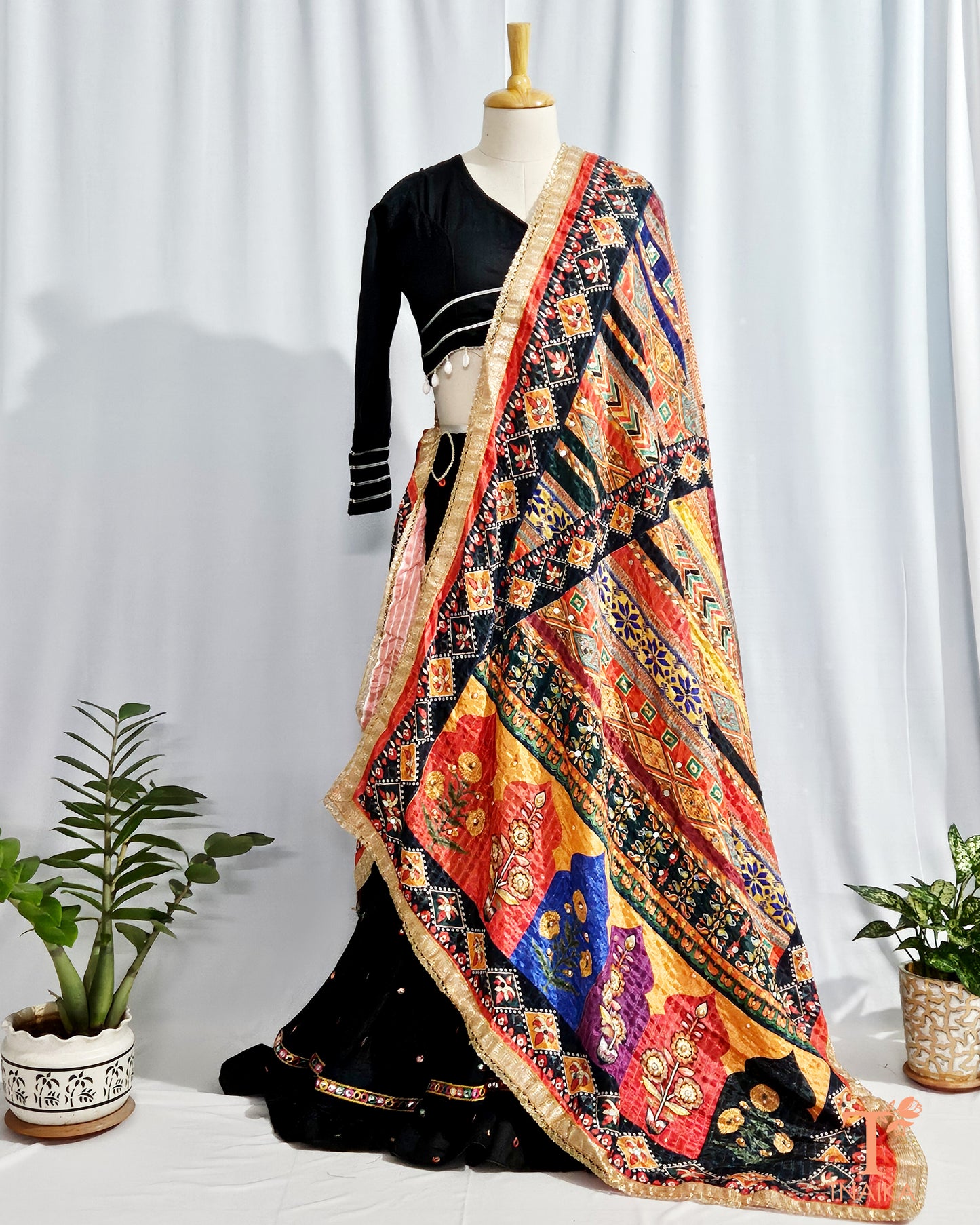 buy dupatta online indian dupatta designer dupatta printed dupatta embroidered dupatta chiffon dupatta silk dupatta festive wear dupatta party wear dupatta pakistani dupatta chikankari dupatta where to buy affordable dupattas online printed dupattas
