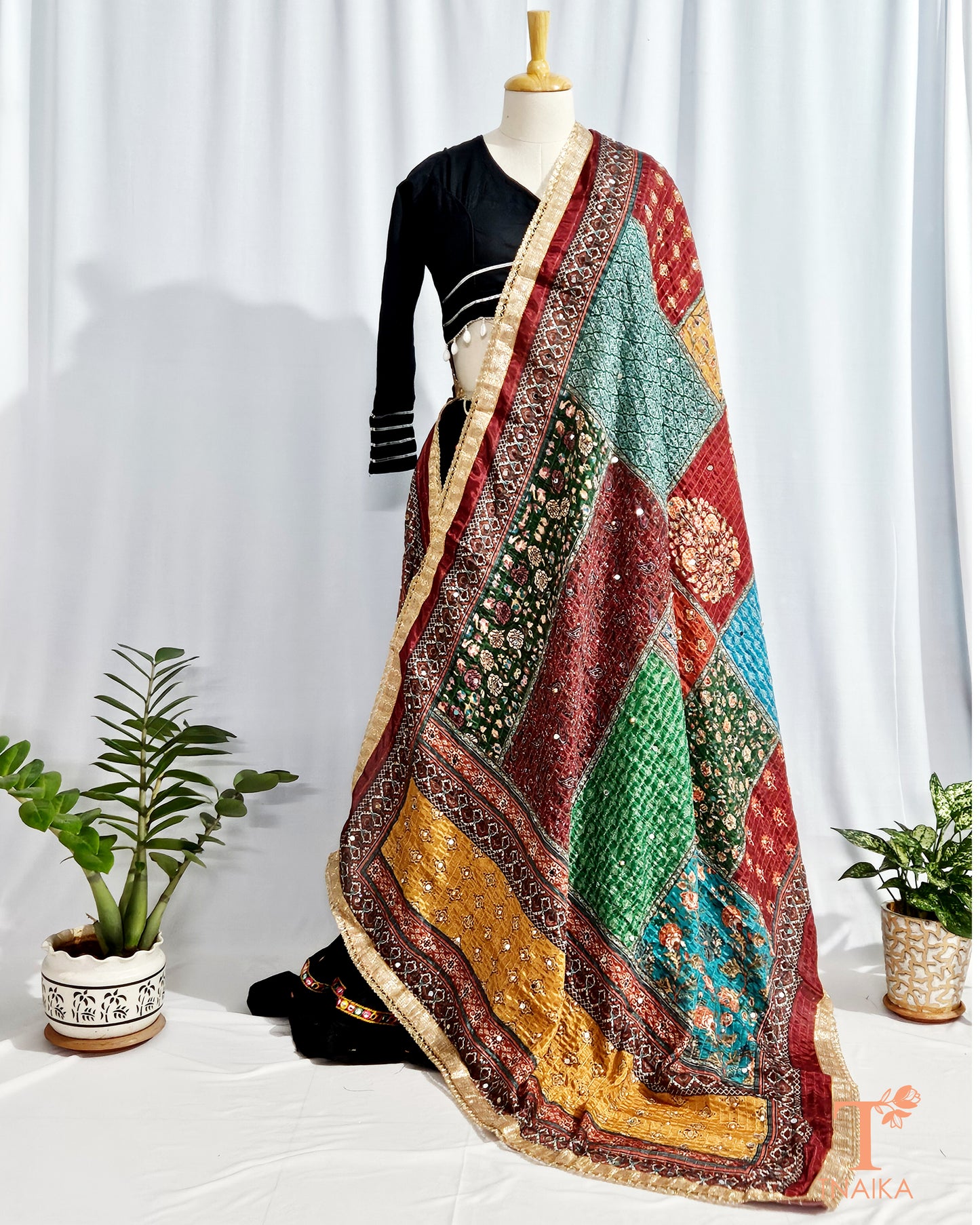 buy dupatta online indian dupatta designer dupatta printed dupatta embroidered dupatta chiffon dupatta silk dupatta festive wear dupatta party wear dupatta pakistani dupatta chikankari dupatta where to buy affordable dupattas online printed dupattas