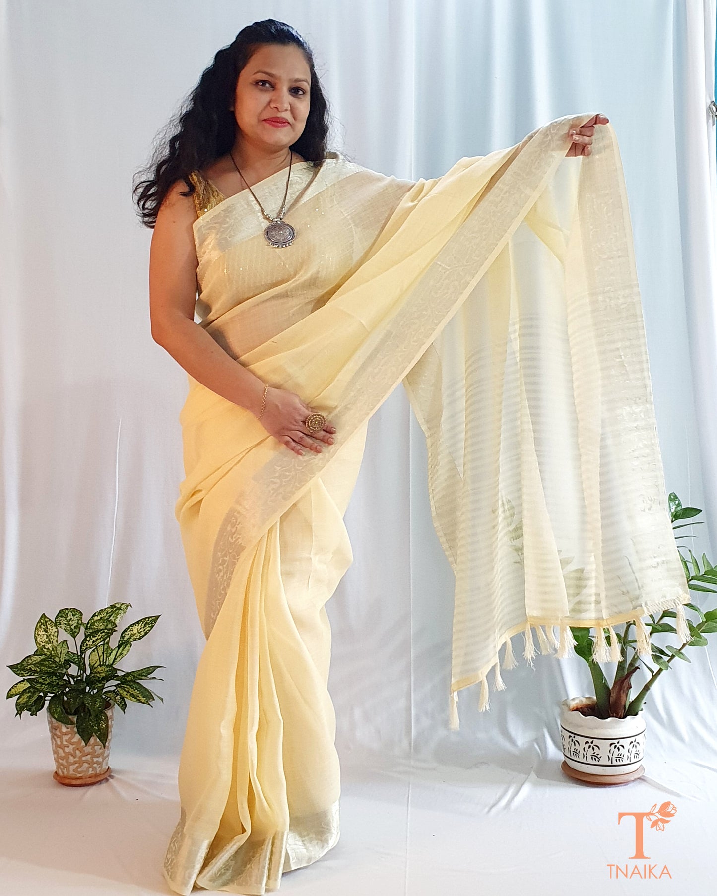 pink georgette saree pink saree banarsi saree pink banarsi saree where to buy pink saree online shop for pink saree best banarsi saree best georgette saree foe festival designer pink saree unique pink saree pink peach saree