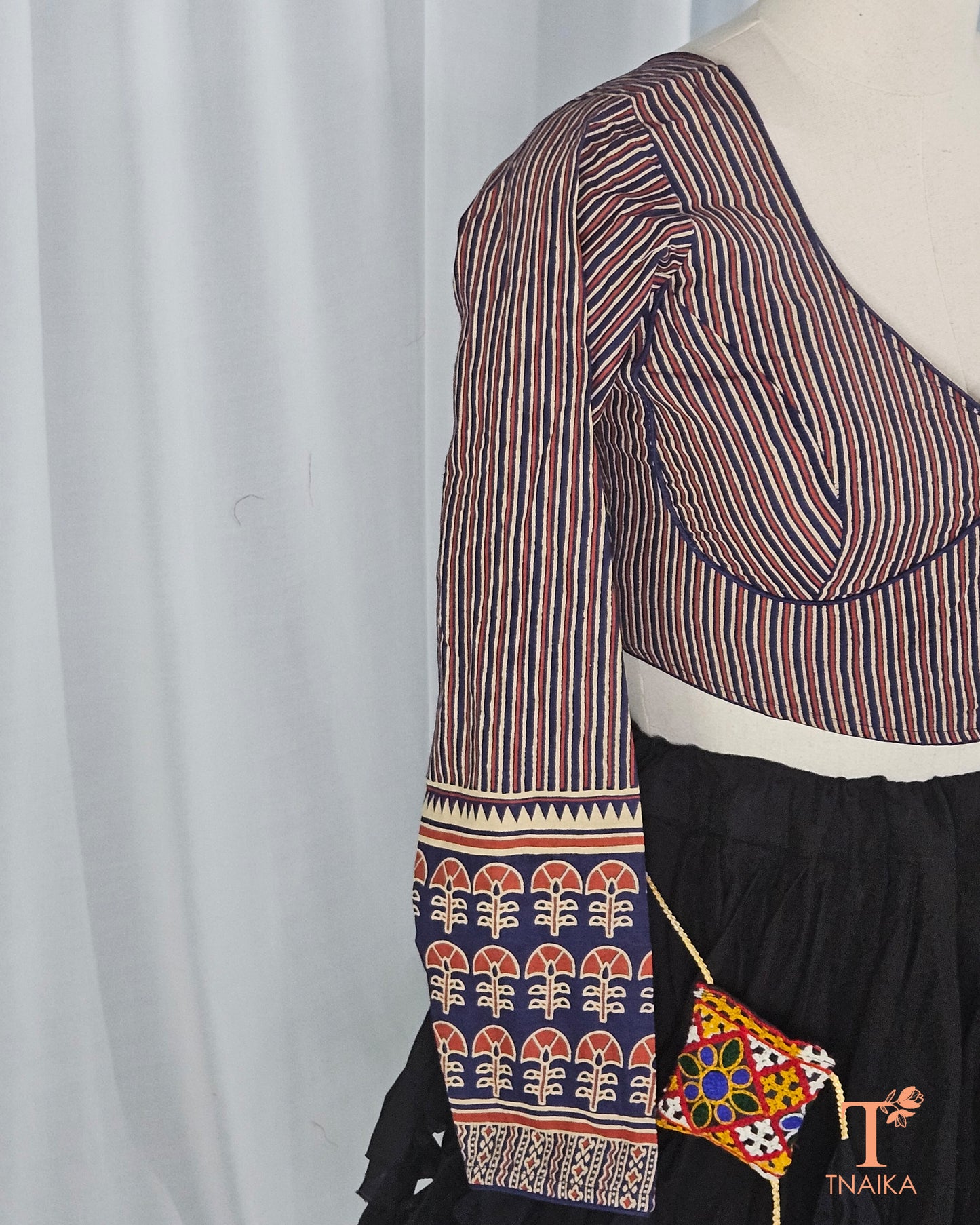 Comfortable cotton Ajrakh blouse
Full sleeve ethnic blouse
Ajrakh blouse with cotton fabric
Cotton Ajrakh blouse with modern design
Organic cotton blouse with Ajrakh print
Printed cotton blouse with full sleeves
Ajrakh style cotton blouse
Cotton blouse with Ajrakh block print
Full sleeve cotton blouse for weddings
Traditional Ajrakh blouse
Cotton Ajrakh blouse for summer
Full sleeve cotton blouse for office wear
Cotton blouse with long sleeves
Stylish cotton blouse for traditional
Full sleeve blouse