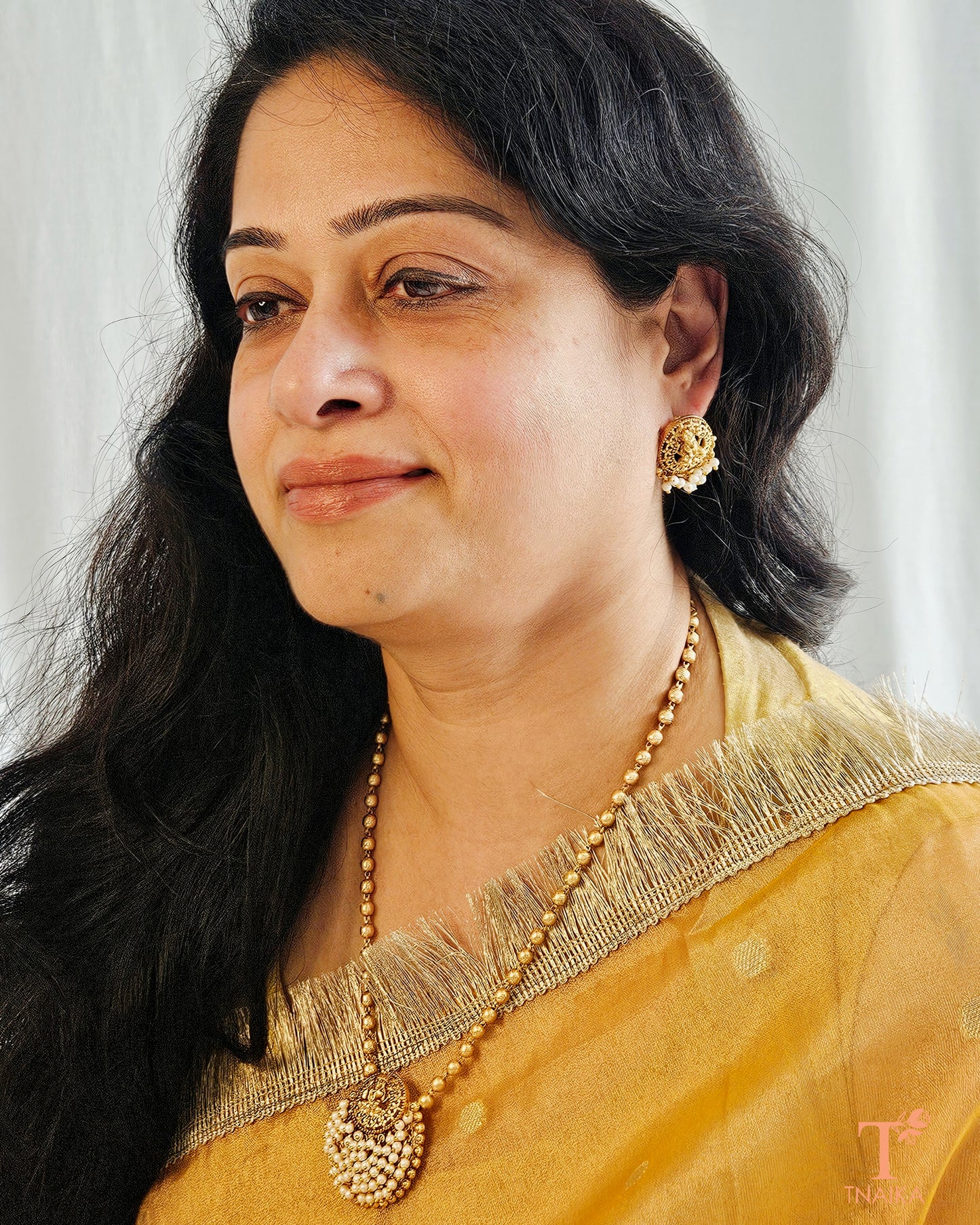 Golden temple necklace set
Antique gold temple jewelry
Temple necklace for women
Gold temple jewelry for weddings
Traditional temple necklace set
Temple jewelry for festive occasions
Bridal temple necklace set
Ethnic temple jewelry set
South Indian temple necklace
Gold temple pendant necklace
Temple necklace with earrings
Gold temple jewelry online
Traditional gold necklace set
Antique temple necklace
Gold temple bridal jewelry