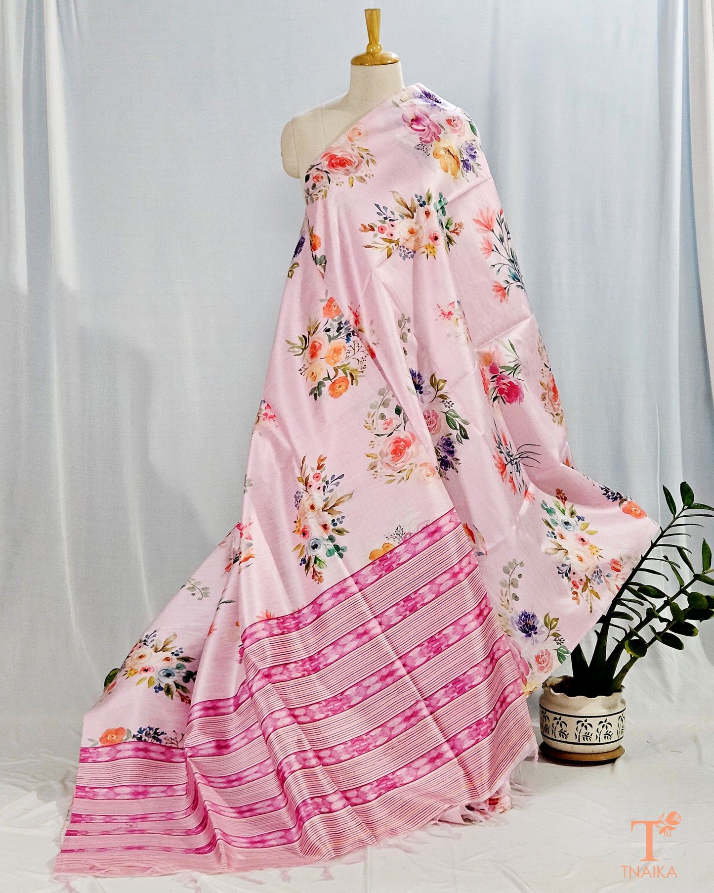 best selling sarees best selling jewelry shop our best sellers black sarees silk sarees cotton sarees lehenga sarees must-have sarees trending sarees stunning jewelry sets where to buy the latest saree collections affordable saree necklace combos