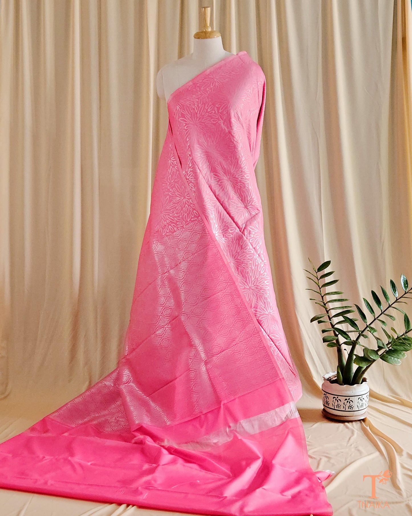 South silk saree
Baby pink saree
Zari weaving saree
Handloom silk saree
Pure silk saree
Traditional silk saree
South Indian saree
Bridal silk saree
Wedding silk saree
Festive silk saree
Pink color saree
Soft silk saree
Baby pink silk saree
Authentic silk saree
Indian silk saree