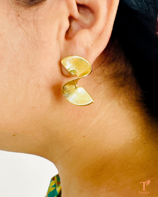 Water-resistant fashion jewelry
Tarnish-resistant stainless steel
Stylish jewelry for everyday wear
Drop earrings with modern design
Anti-tarnish waterproof accessories
Long-lasting stainless steel earrings
Easy-care drop earrings
Casual drop earrings
Sleek waterproof earrings
Durable fashion earrings