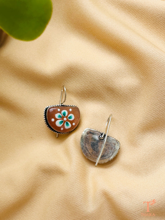 Hour Hand-Painted Earrings - Peach