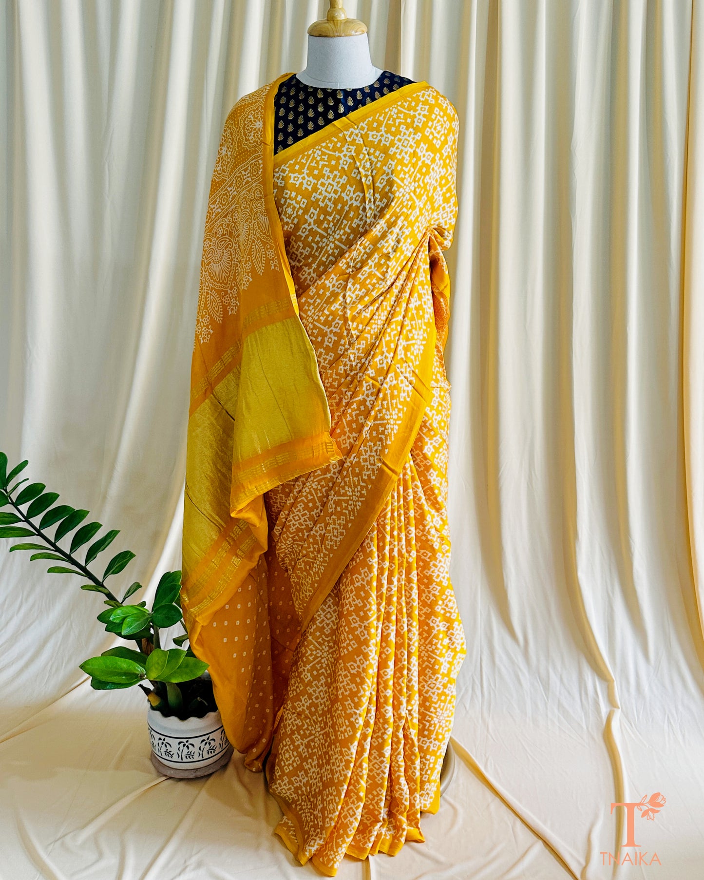 Modal Silk Rang Patta Patola Saree - Yellow