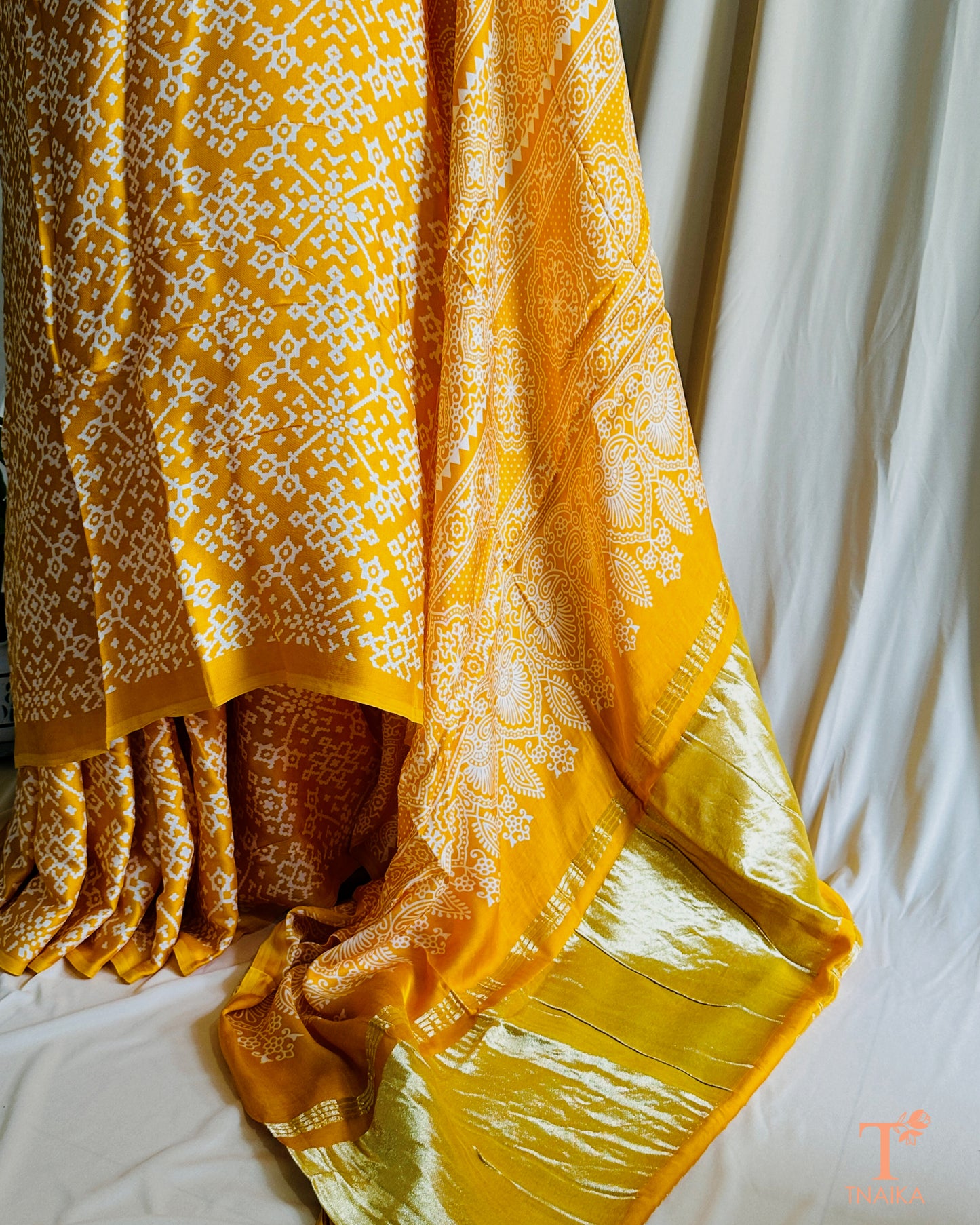Modal Silk Rang Patta Patola Saree - Yellow