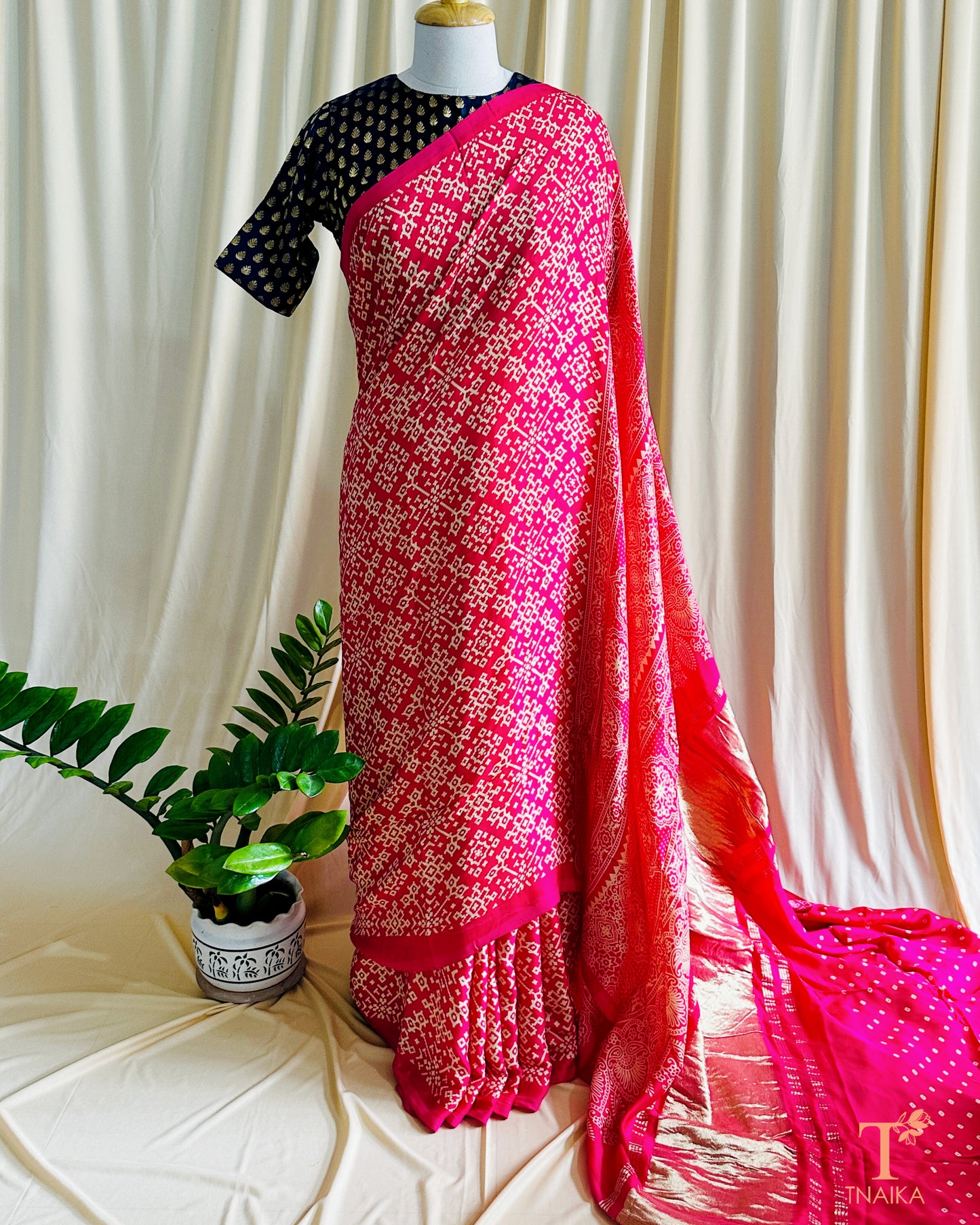 Modal Silk Rang Patta Patola Saree - Rani Pink