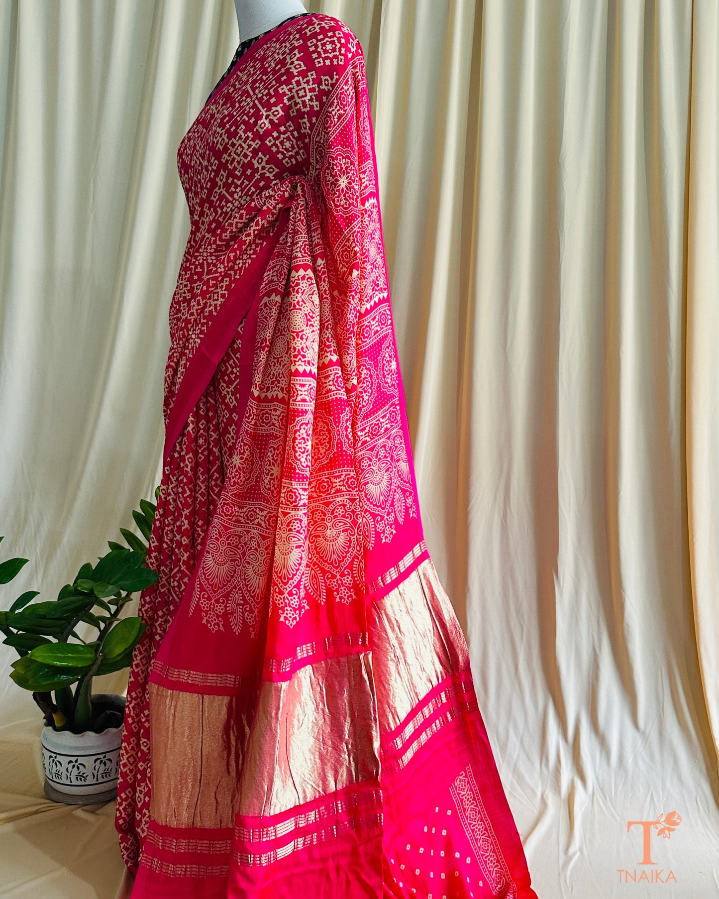 Modal Silk Rang Patta Patola Saree - Rani Pink