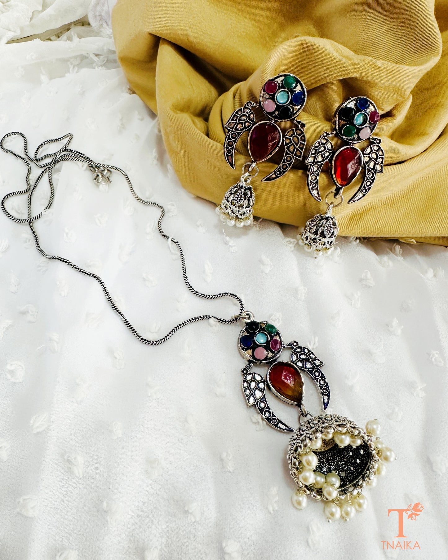 Oxidized Rustic Glow Pendant Necklace Set - Red