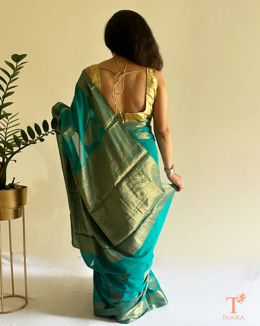 teal chiffon saree with padded blouse Tnaika