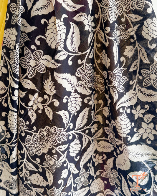 Monochrome floral Kalamkari dupatta featuring musical motif borders in soft breathable cotton
