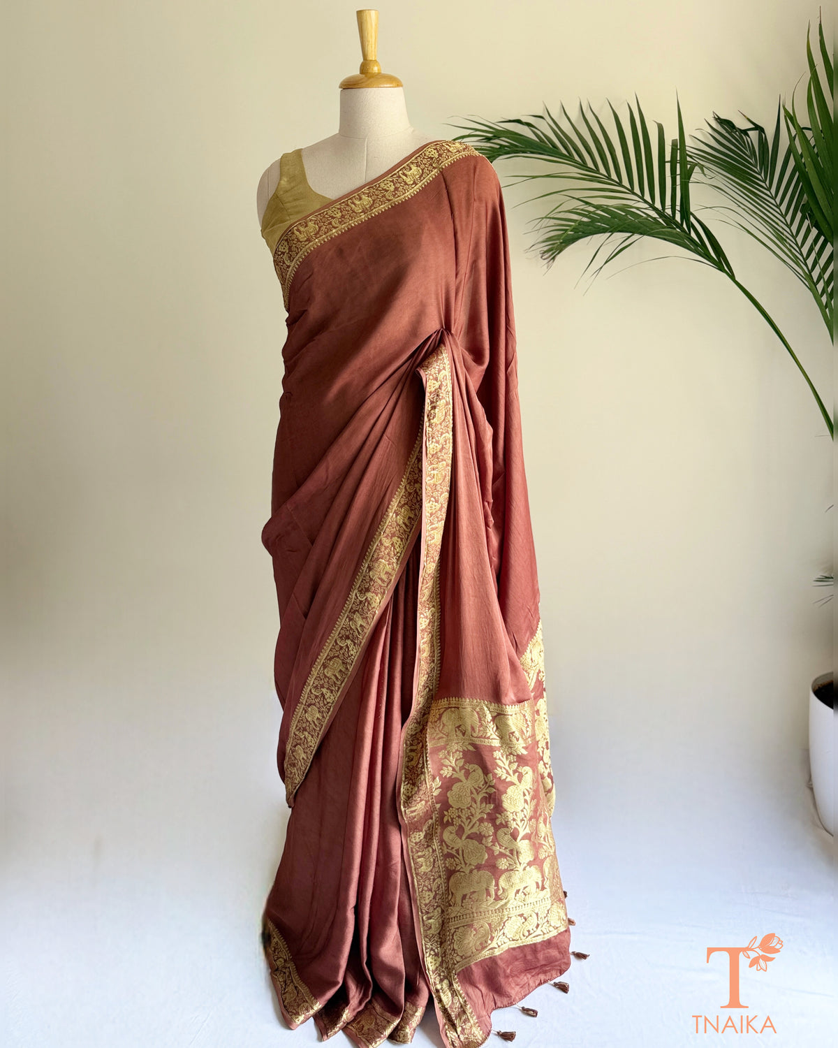 Soft modal saree with woven pallu work