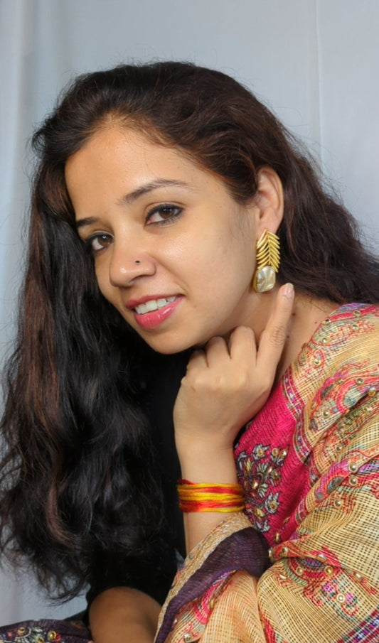 Gold finish necklace golden colour jewelry long necklace gold finish jewelry golden color earrings gold jewelry for wedding festival jewelry where to buy gold finish jewelry jewelry for night events best affordable gold fiish jewelry near me golden danglers