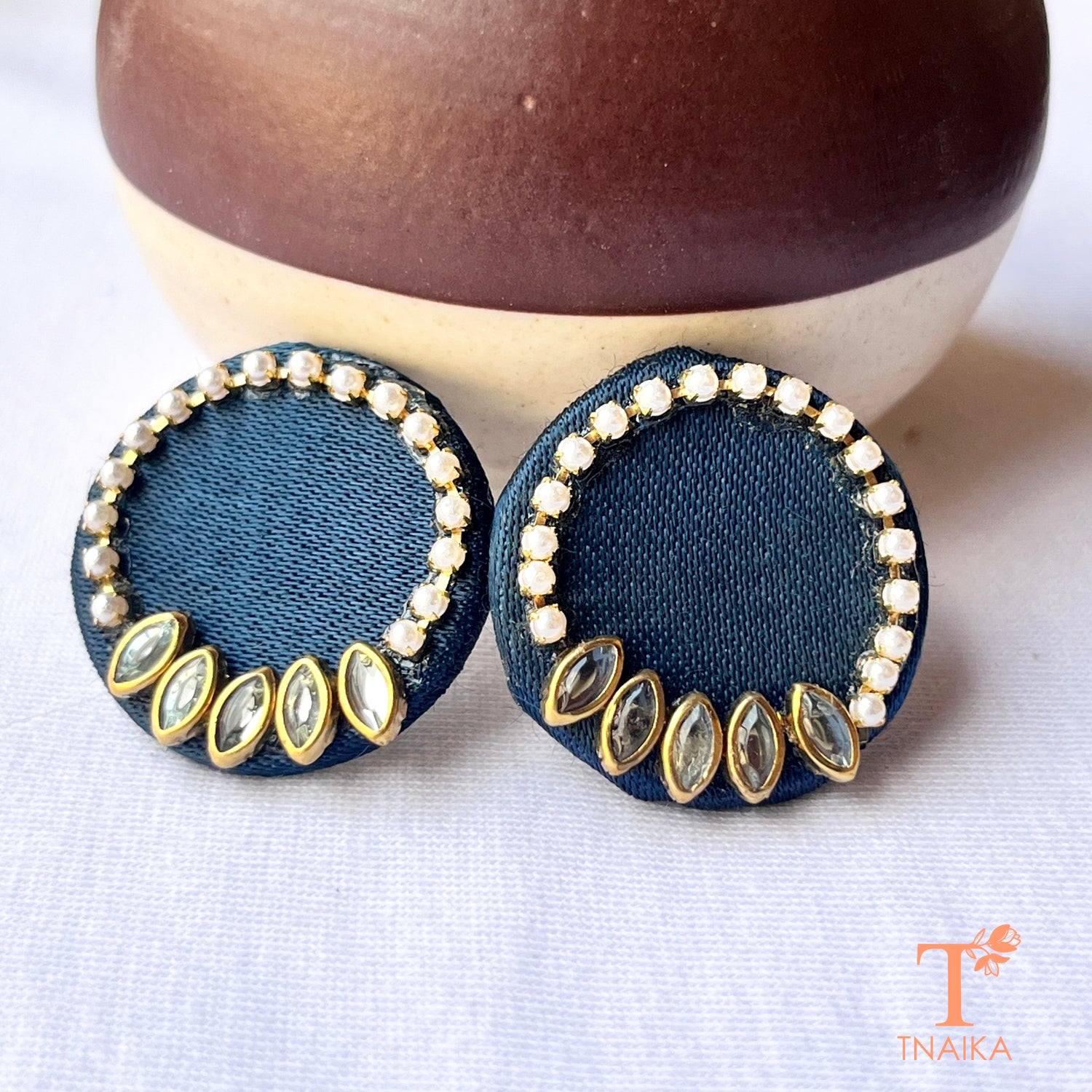 Handcrafted : Fabric Jewelry