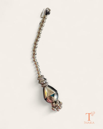 Handcrafted oxidised maangtikka featuring intricate design and cluster beads