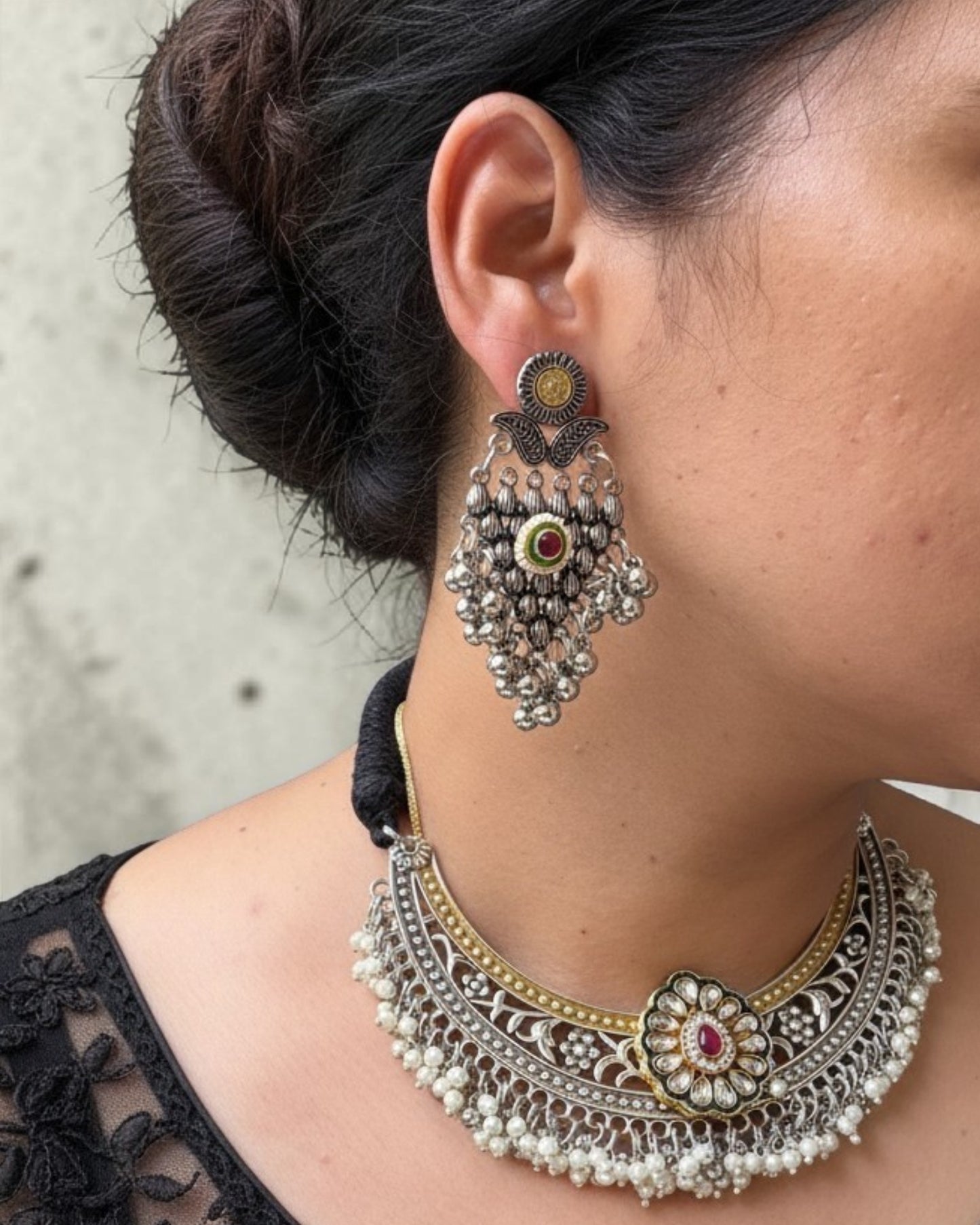 Rajwadi Pearl Hasli Choker Set