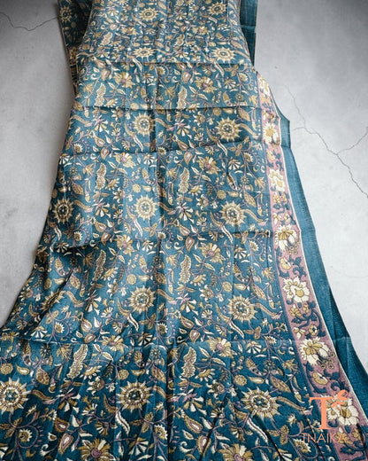 Lightweight silk blend dupatta with luxurious finish.