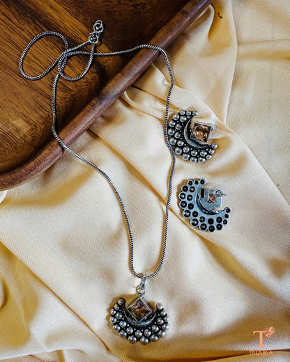 Chann Necklace Set