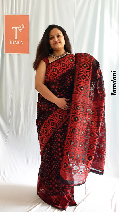 buy cotton sarees online comfortable cotton saree summer cotton saree lightweight cotton saree affordable cotton saree handloom cotton saree printed cotton saree for everyday wear cotton sarees with floral prints where to buy soft cotton sarees online black cotton saree red cotton saree multicolor cotton saree