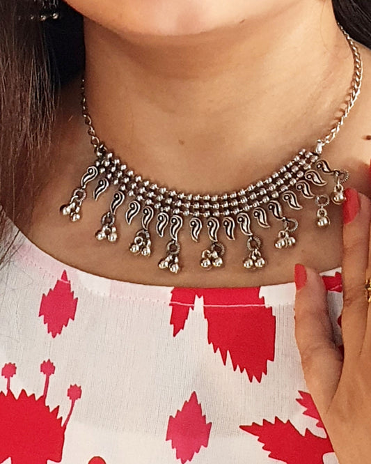 Jhalar Choker