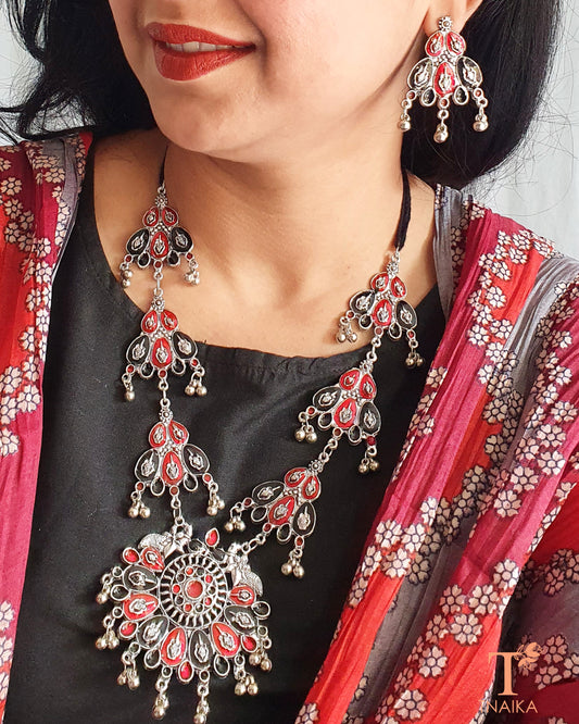 Naach Necklace Set