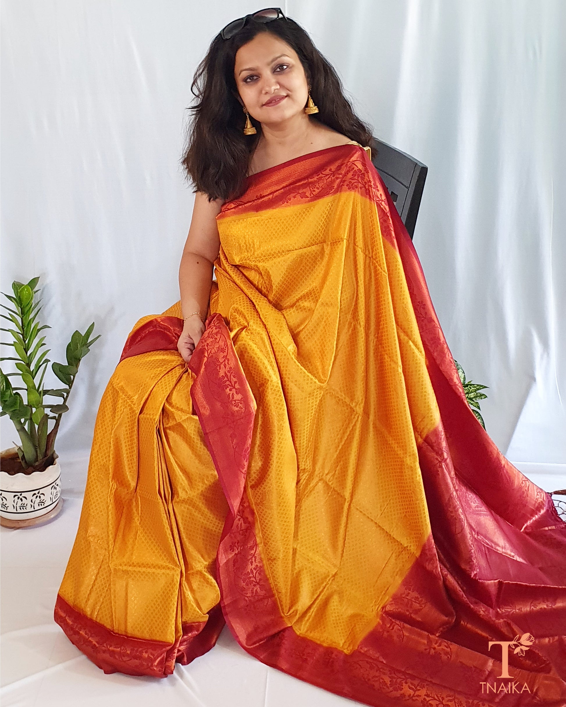  latest collection of yellow sarees with floral prints haldi ceremony yellow saree banarsi yellow saree georgette yellow saree lemon yellow saree zari border yellow saree buy yellow saree online best saree store to buy online best online saree store yellow cotton saree yellow linen saree mustard saree