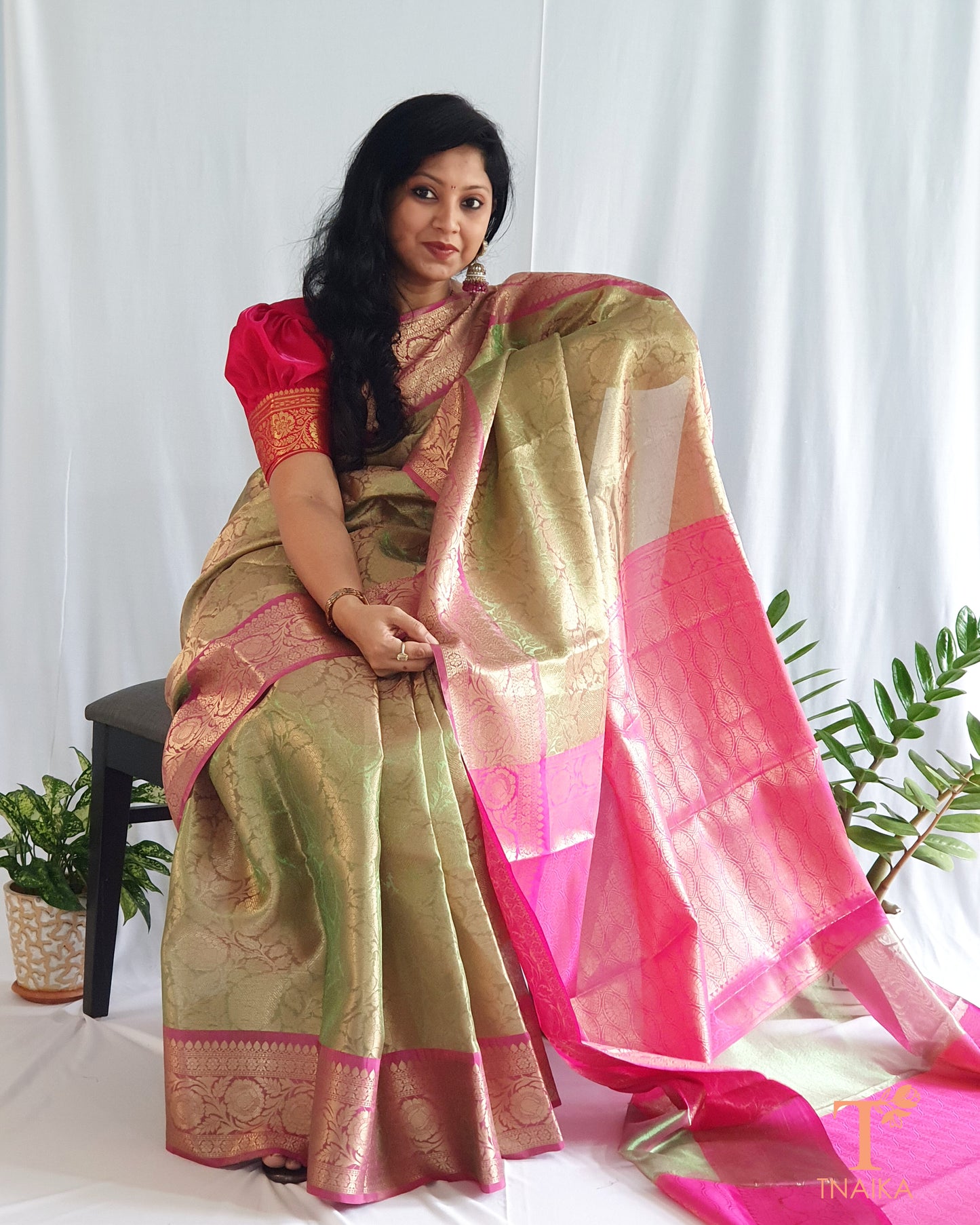 "buy saree online silk saree cotton saree designer sarees party wear sarees festival saree chikankari sarees banarasi sarees paithani saree Georgette sarees chiffon Saree floral saree sequence saree cotton sarees Formal saree affordable premium saree best saree store near me where to buy saree online saree shops near me best saree collection near me"