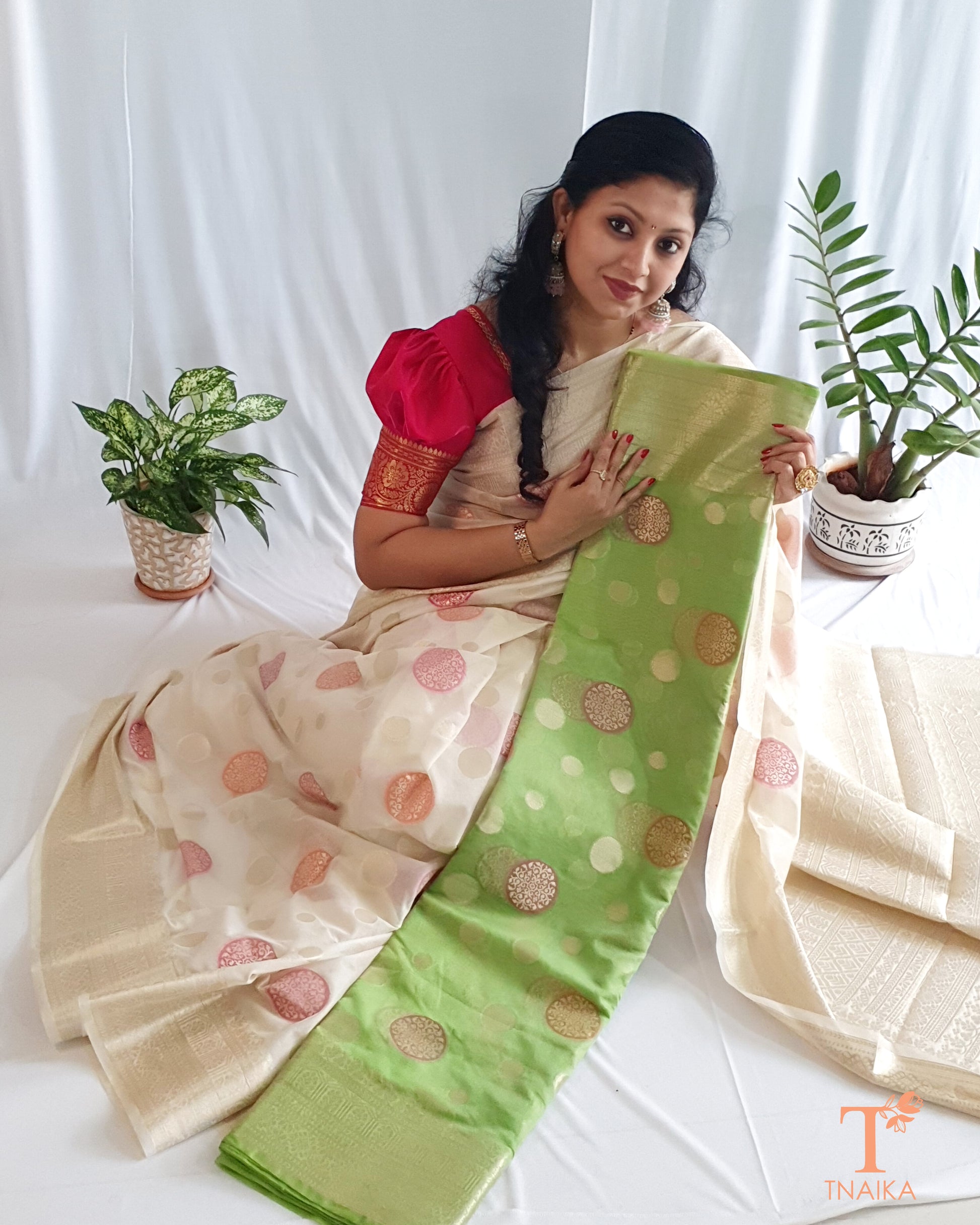 buy banarasi georgette saree online semi georgette banarasi saree lightweight banarasi saree flowy banarasi saree affordable banarasi saree georgette banarasi saree red banarasi where to buy latest banarasi georgette saree designs