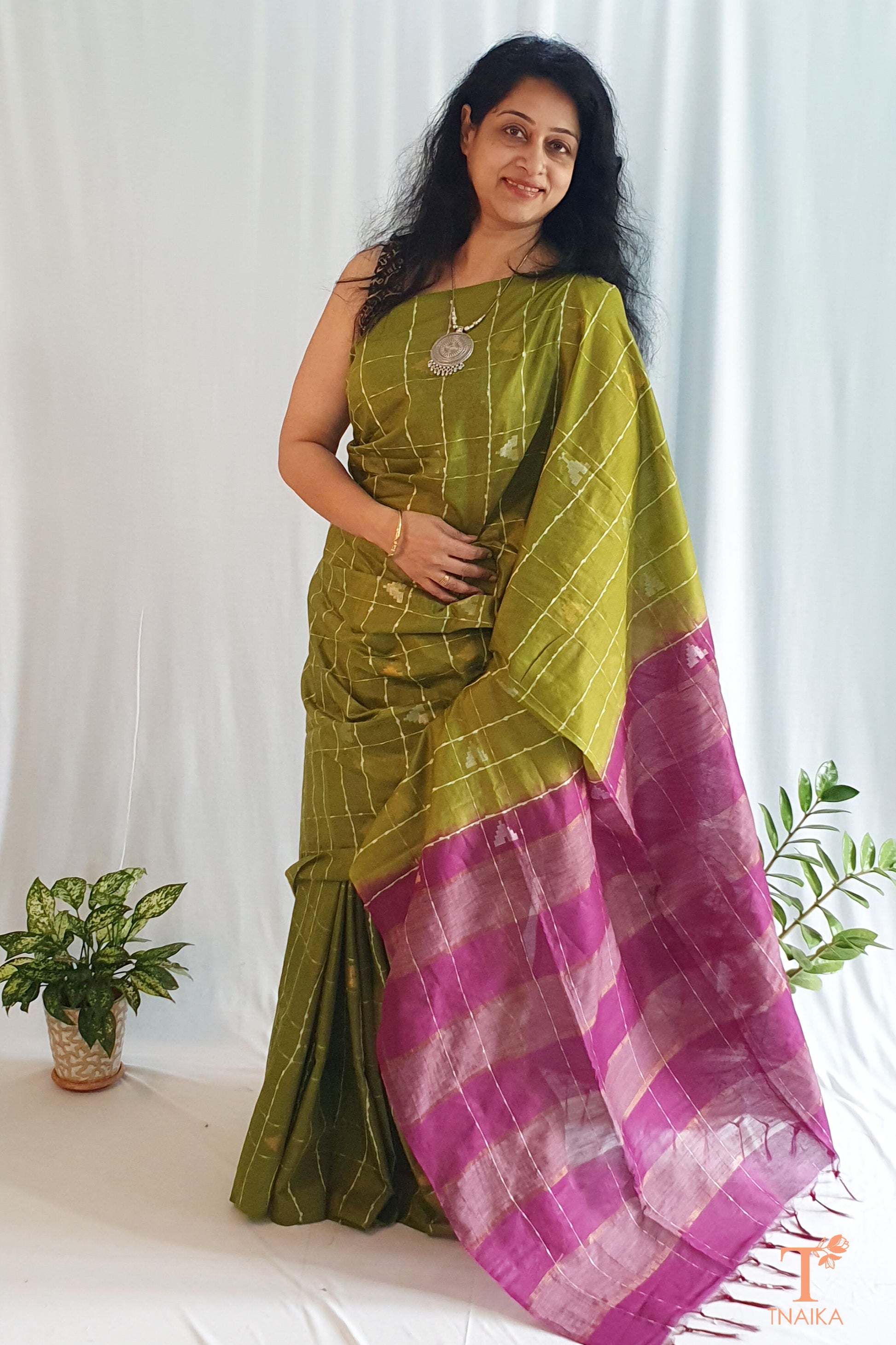 handloom saree handloom silk saree buy handloom saree online indian handloom saree designer handloom saree organic handloom saree ethical handloom saree traditional handloom saree ethnic handloom saree sarees for women  tussar silk saree tussar silk mehendi green