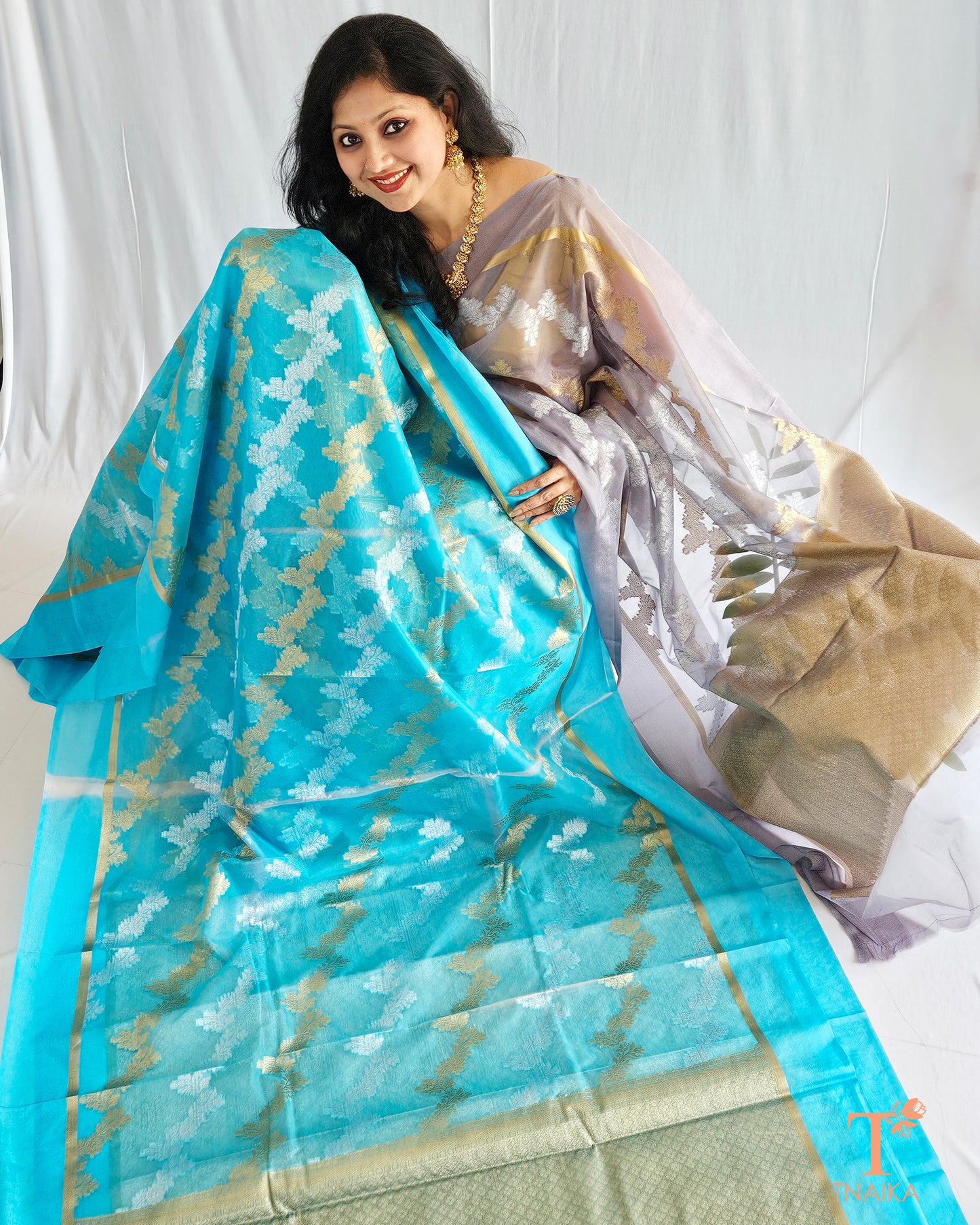 Banarasi semi Kora organza saree
Kora organza saree online
Banarasi saree collection
Lightweight organza saree
Banarasi saree for weddings
Elegant Kora organza saree
Traditional Banarasi saree
Designer Kora organza saree
Festive Banarasi saree
Semi Kora saree with zari
Banarasi organza saree for parties
Soft Kora organza saree
Organza saree with blouse
Banarasi saree with floral design
Semi Kora saree for special occasions