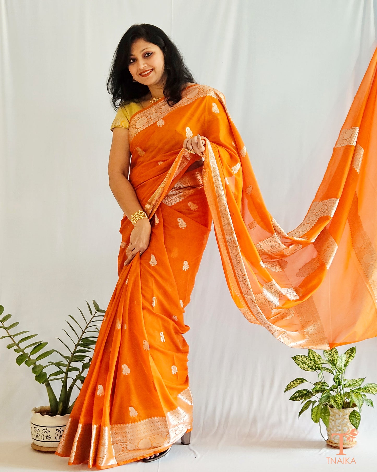 Banarasi saree for bridesmaids
Banarasi saree with blouse
Brick red georgette saree
Handwoven Banarasi saree
Georgette saree for weddings
Banarasi saree for festive wear
Banarasi saree collection
Soft georgette Banarasi saree
Banarasi saree with gold zari
Designer Banarasi saree
Partywear Banarasi saree
Brick red traditional saree
Banarasi saree with pallu
Ethnic Banarasi saree
Semi-georgette festive saree