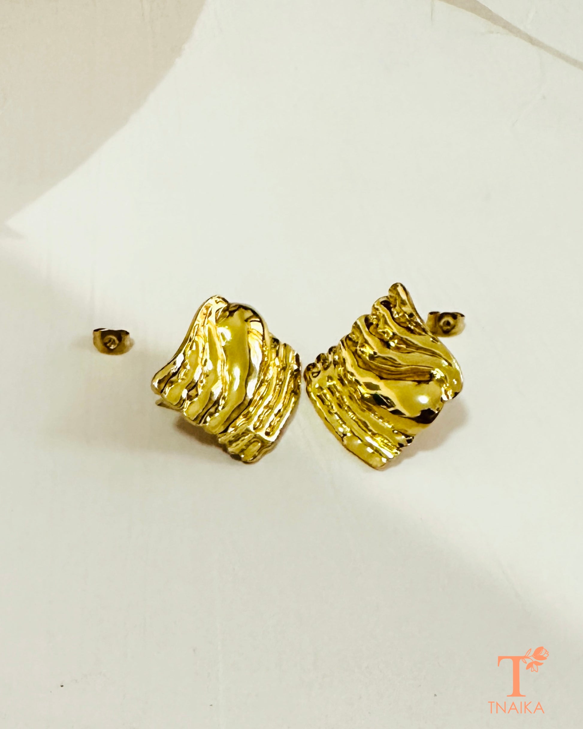 Water-resistant fashion jewelry
Tarnish-resistant stainless steel
Stylish jewelry for everyday wear
Drop earrings with modern design
Anti-tarnish waterproof accessories
Long-lasting stainless steel earrings
Easy-care drop earrings
Casual drop earrings
Sleek waterproof earrings
Durable fashion earrings