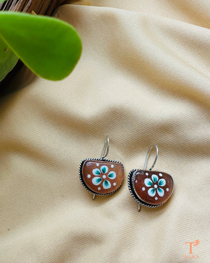 Hour Hand-Painted Earrings - Peach
