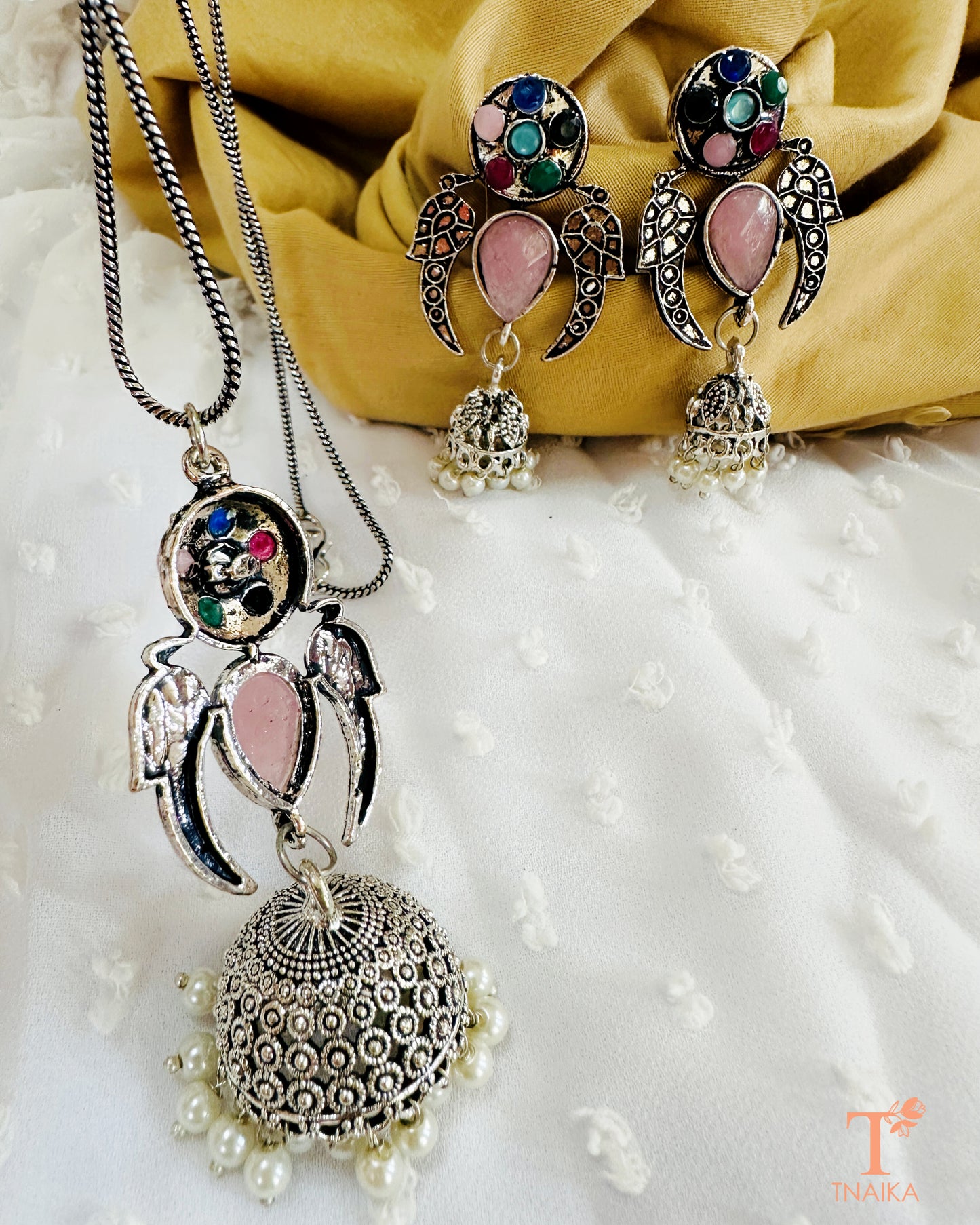 Oxidized Rustic Glow Pendant Necklace Set - Pink