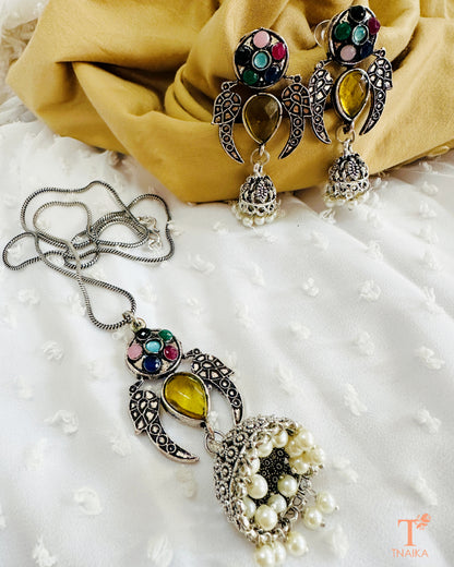 Oxidized Rustic Glow Pendant Necklace Set - Yellow