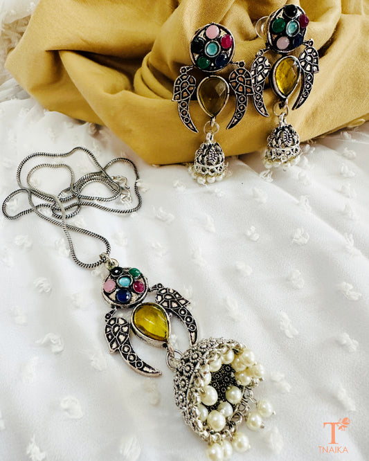 Oxidized Rustic Glow Pendant Necklace Set - Yellow