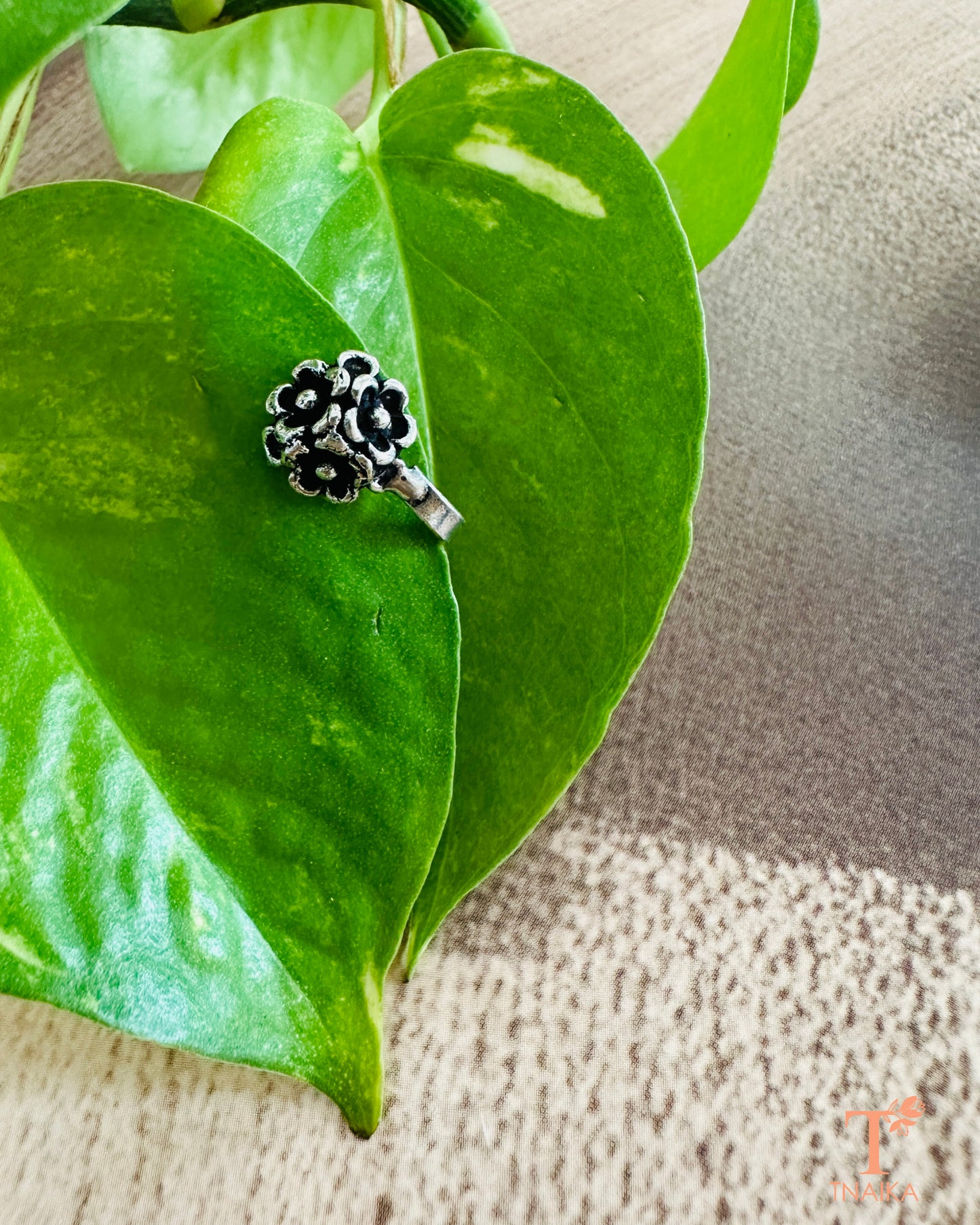 Daily wear nose pin for women in lightweight style