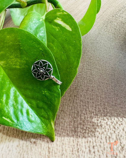 Daily wear nose pin for women in lightweight style