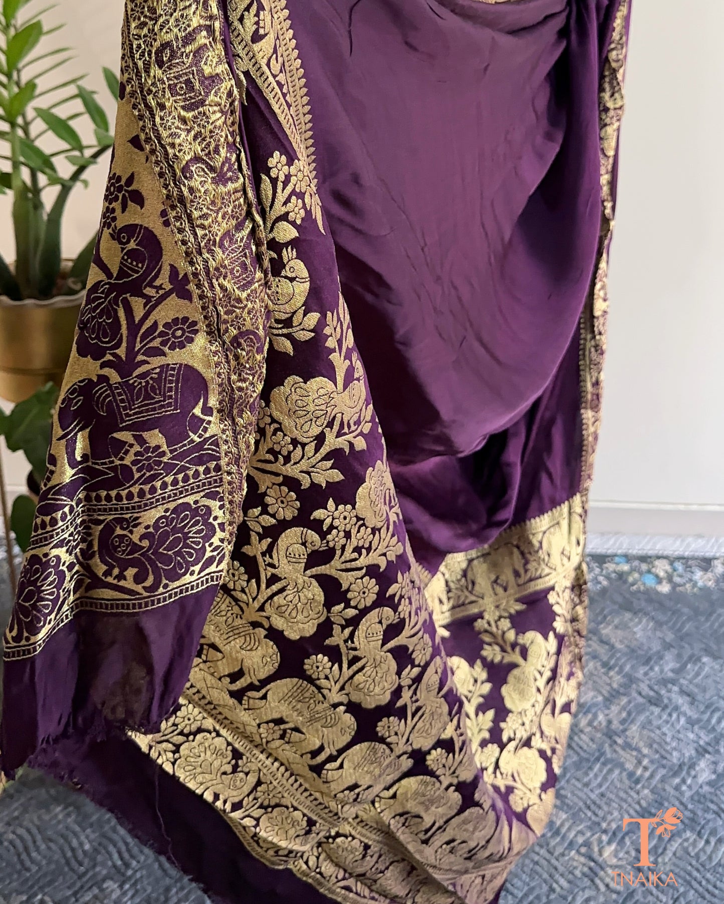 Modal silk saree with Nakshi weave pallu